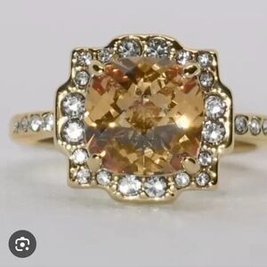 Allure Gold Floral Cluster Ring